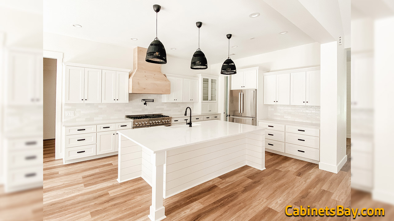 Pre-Assembled Cabinets Essence White Shaker 